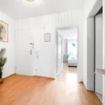 Апартаменты Design-wohnung I Balkon I Sehr Zentral I Kueche