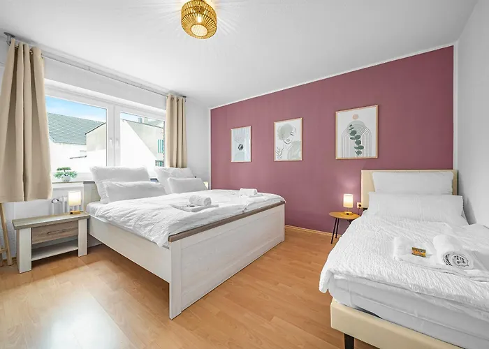 Apartment Design-wohnung I Balkon I Sehr Zentral I Kueche