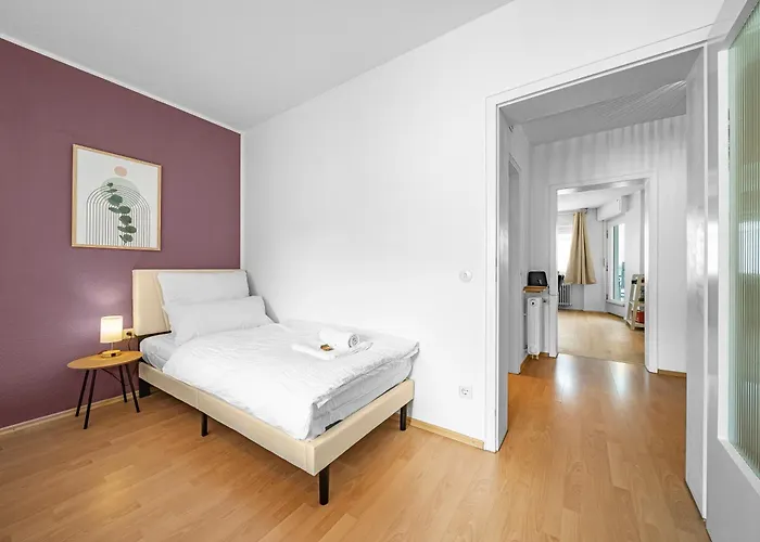 Design-wohnung I Balkon I Sehr Zentral I Kueche