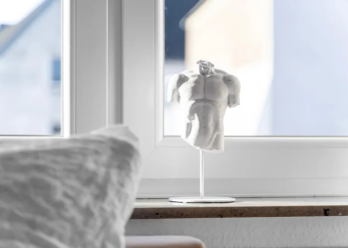 Apartment Design-wohnung I Balkon I Sehr Zentral I Kueche *