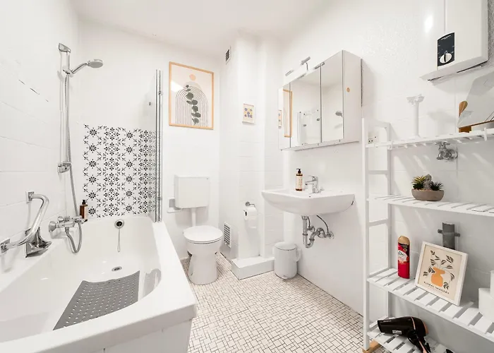 Design-wohnung I Balkon I Sehr Zentral I Kueche