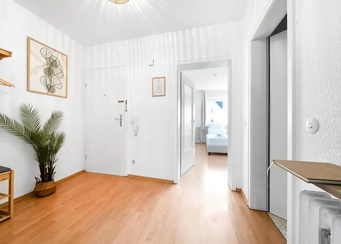 Apartment Design-wohnung I Balkon I Sehr Zentral I Kueche
